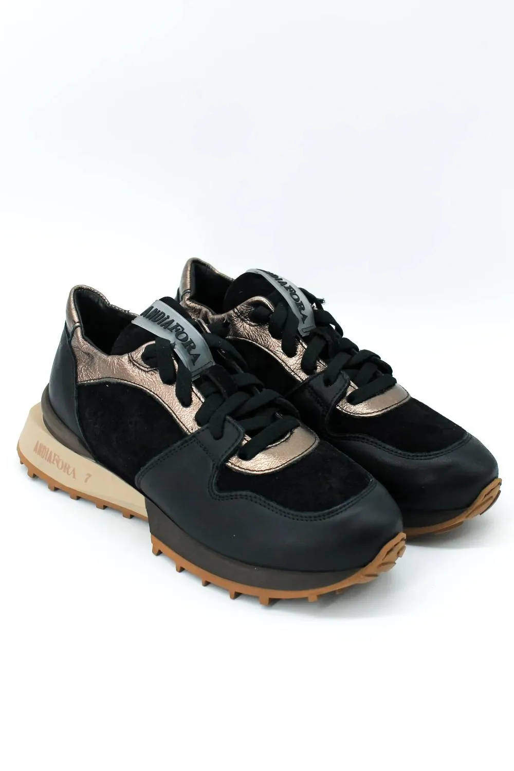 Andia Fora - Women's Ruffle Sneaker