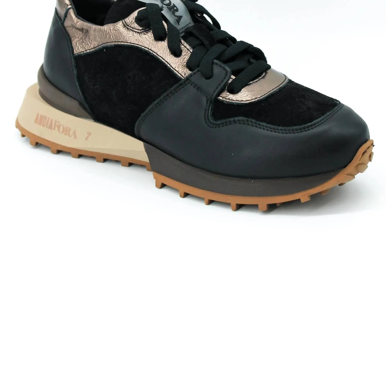 Andia Fora - Women's Ruffle Sneaker