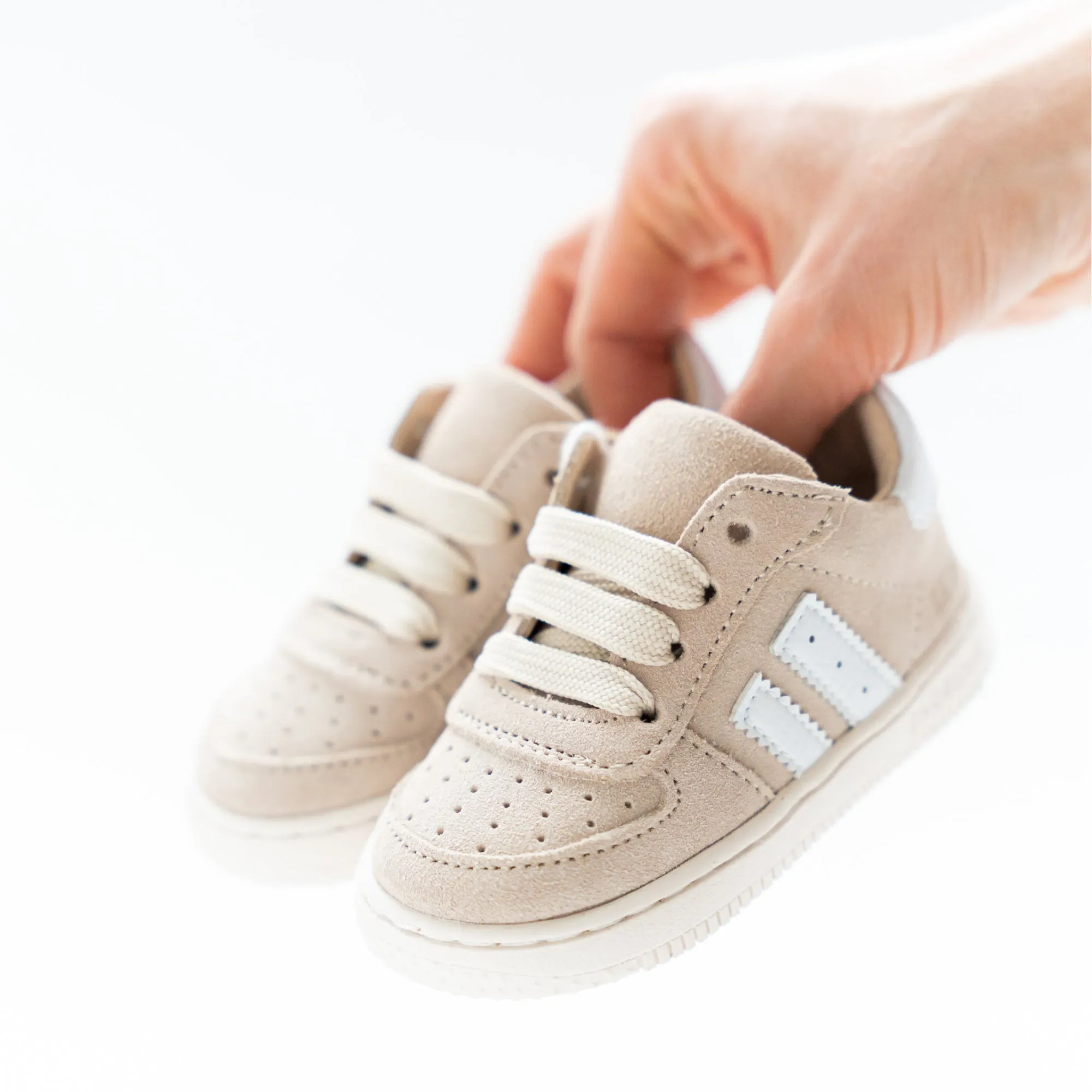 (BN25S002-A) Leather Lace up Sneakers Taupe