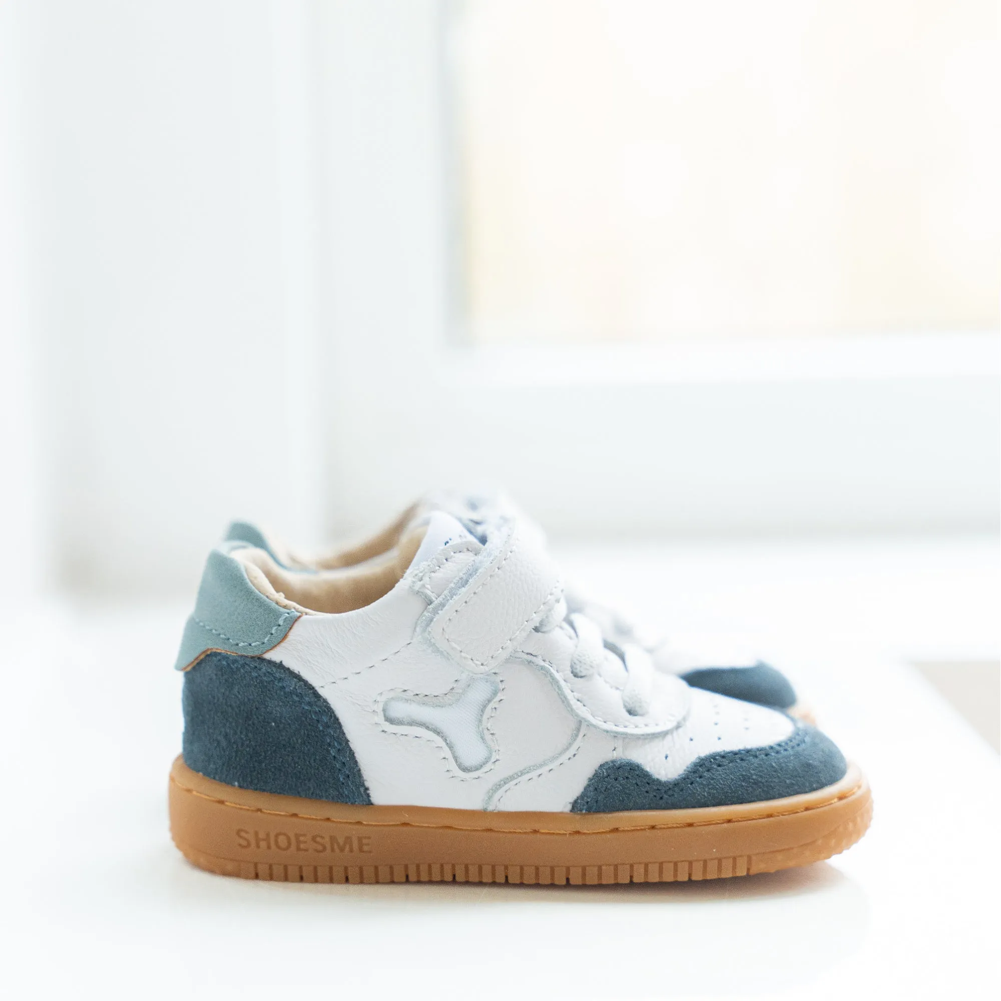 (BN25S012-A) Leather Lace up Sneakers White Dark Blue