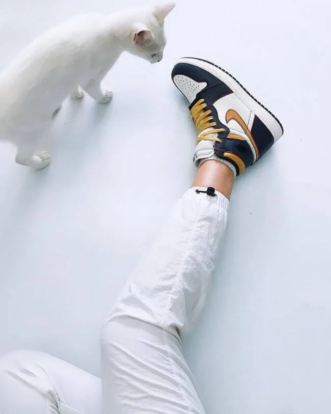 Custom Air Jordan 1 LA To Chicago Sneakers